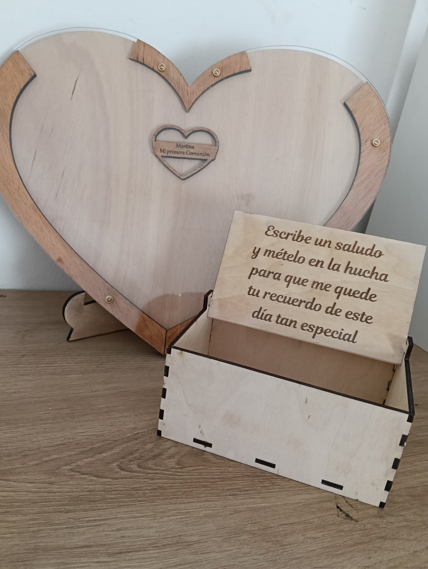 Corazón para firmas de invitados personalizado en madera