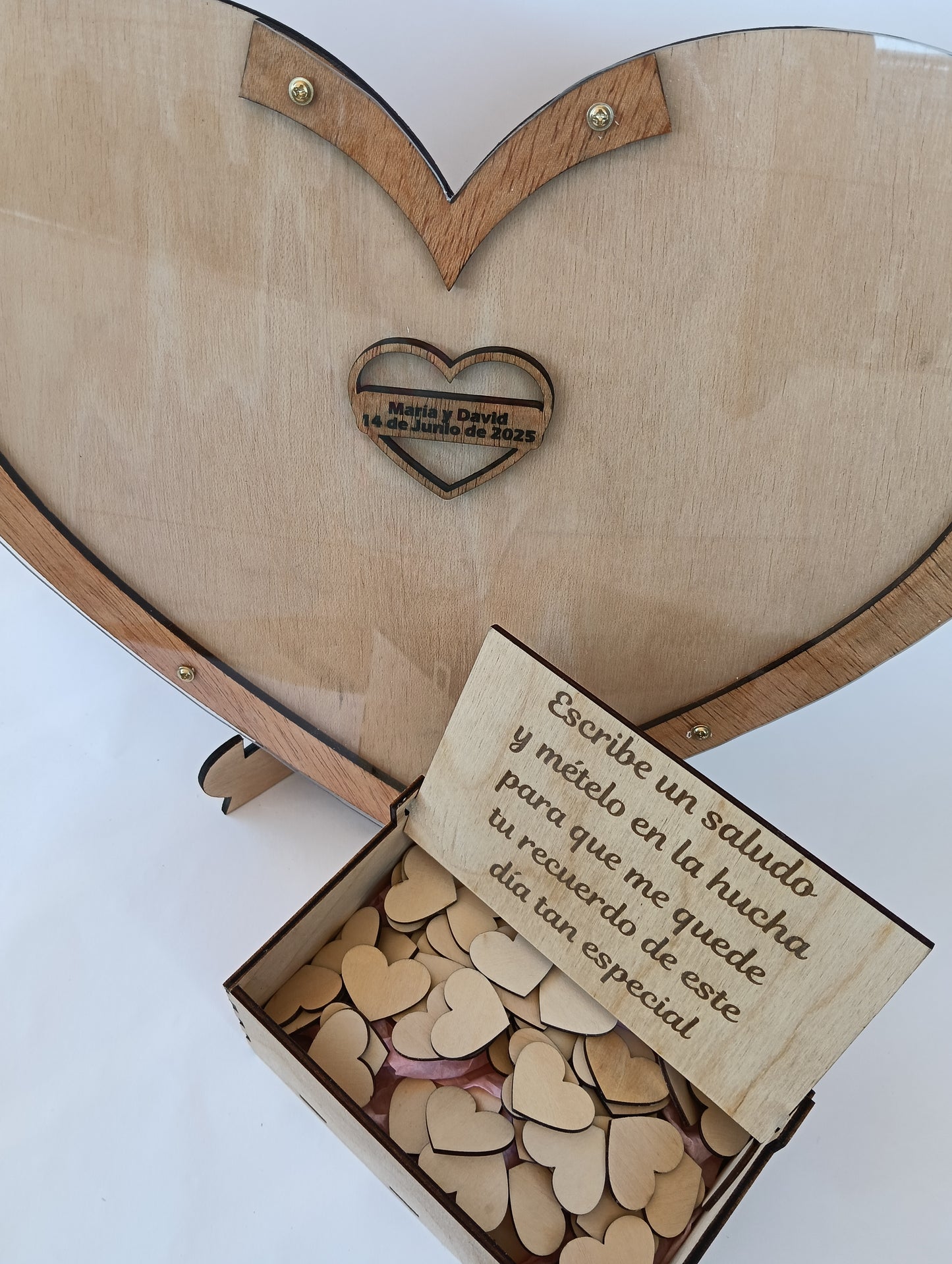 Corazón para firmas de invitados personalizado en madera