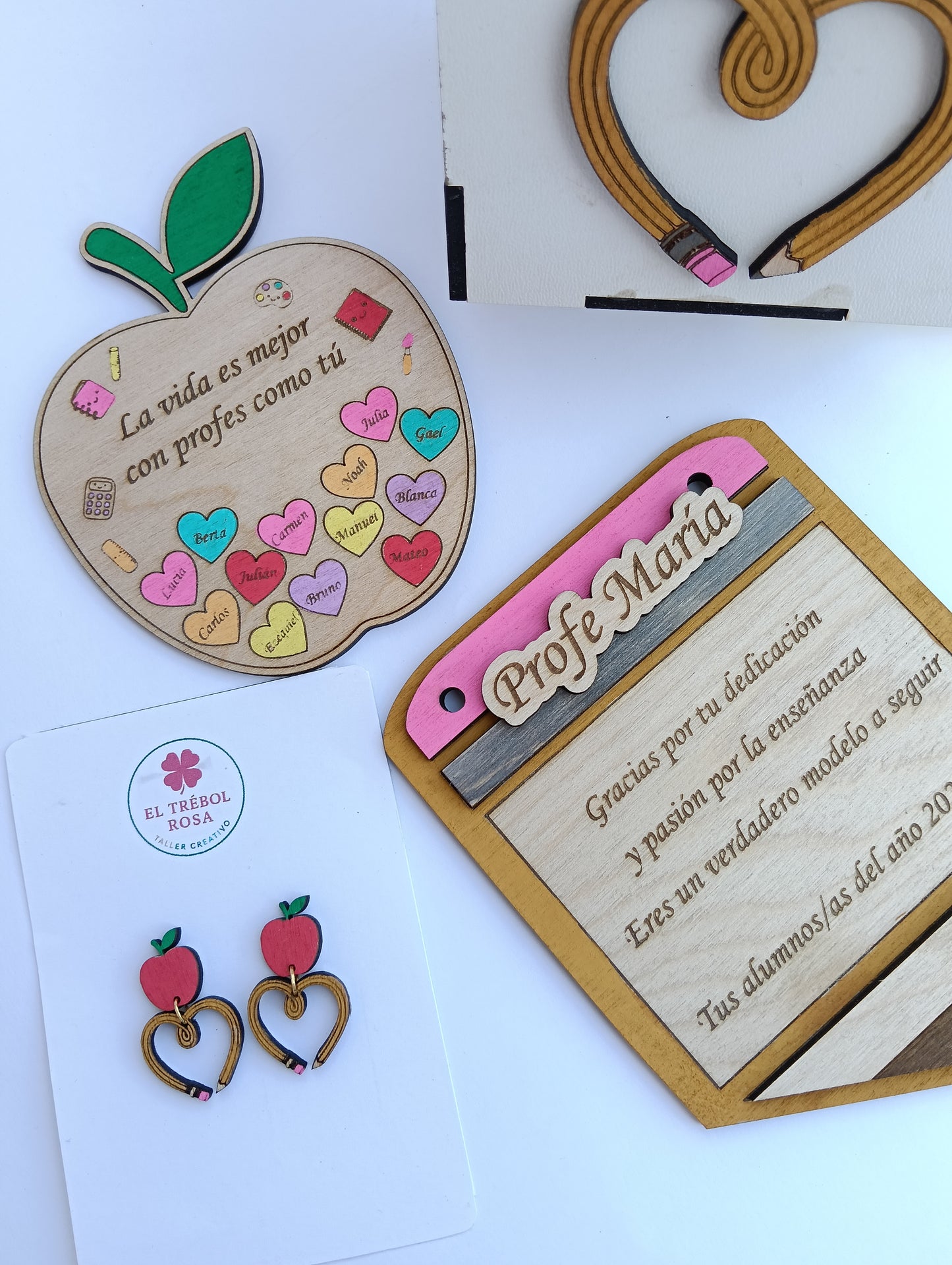 Pendientes de madera “Manzanita y Lápiz corazón”