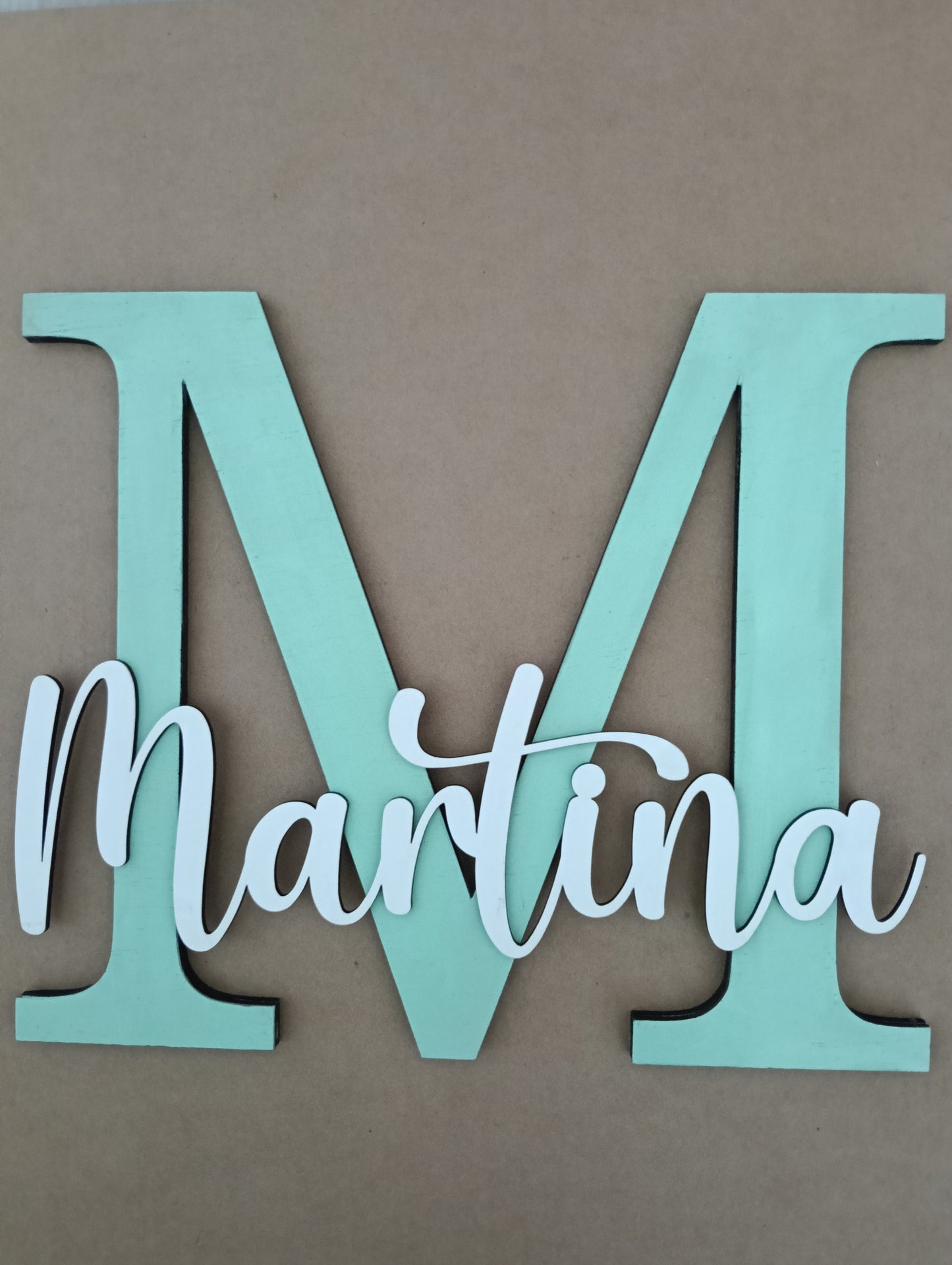 Letra de madera personalizada con nombre