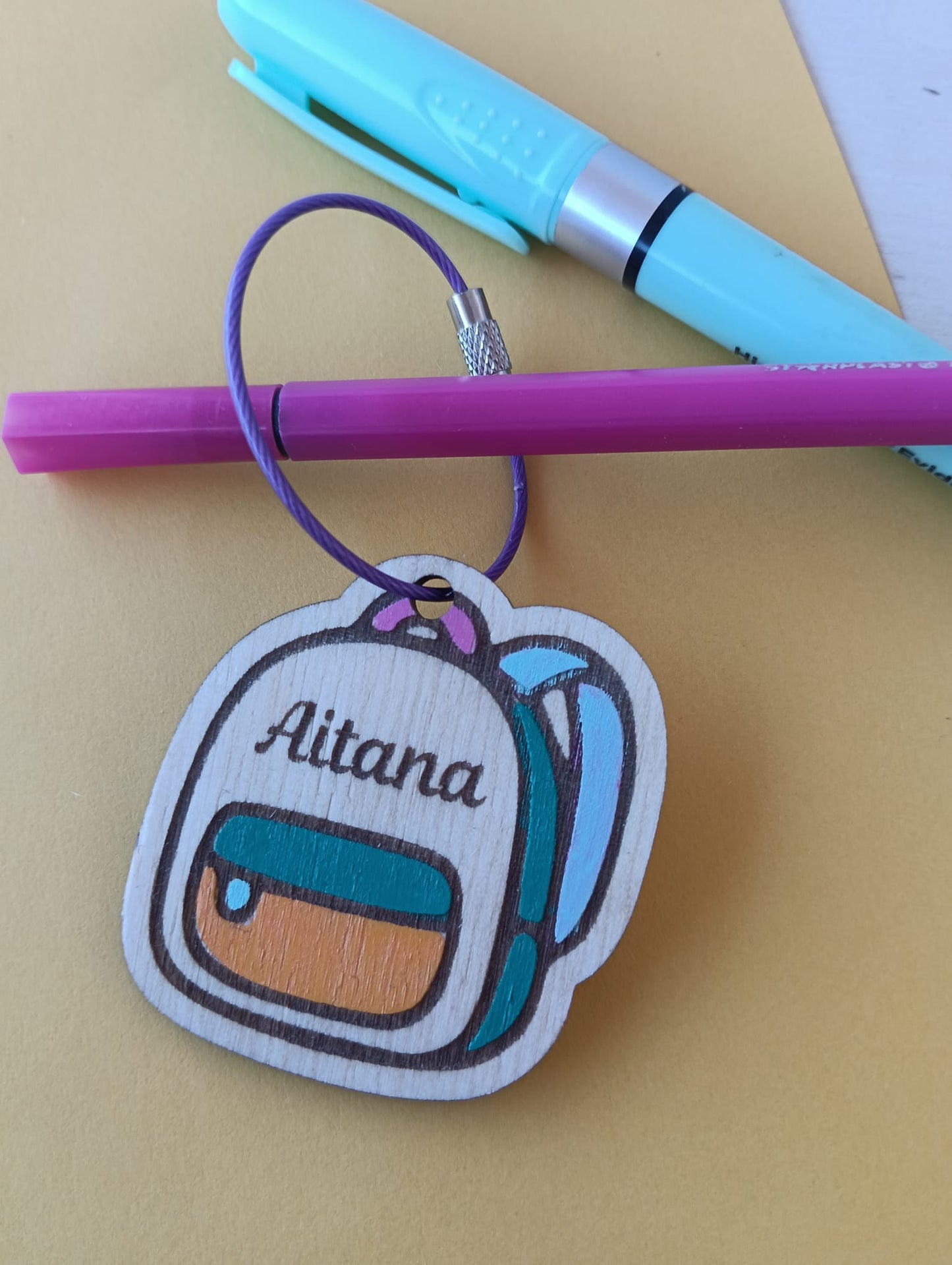 Llavero mochila personalizado