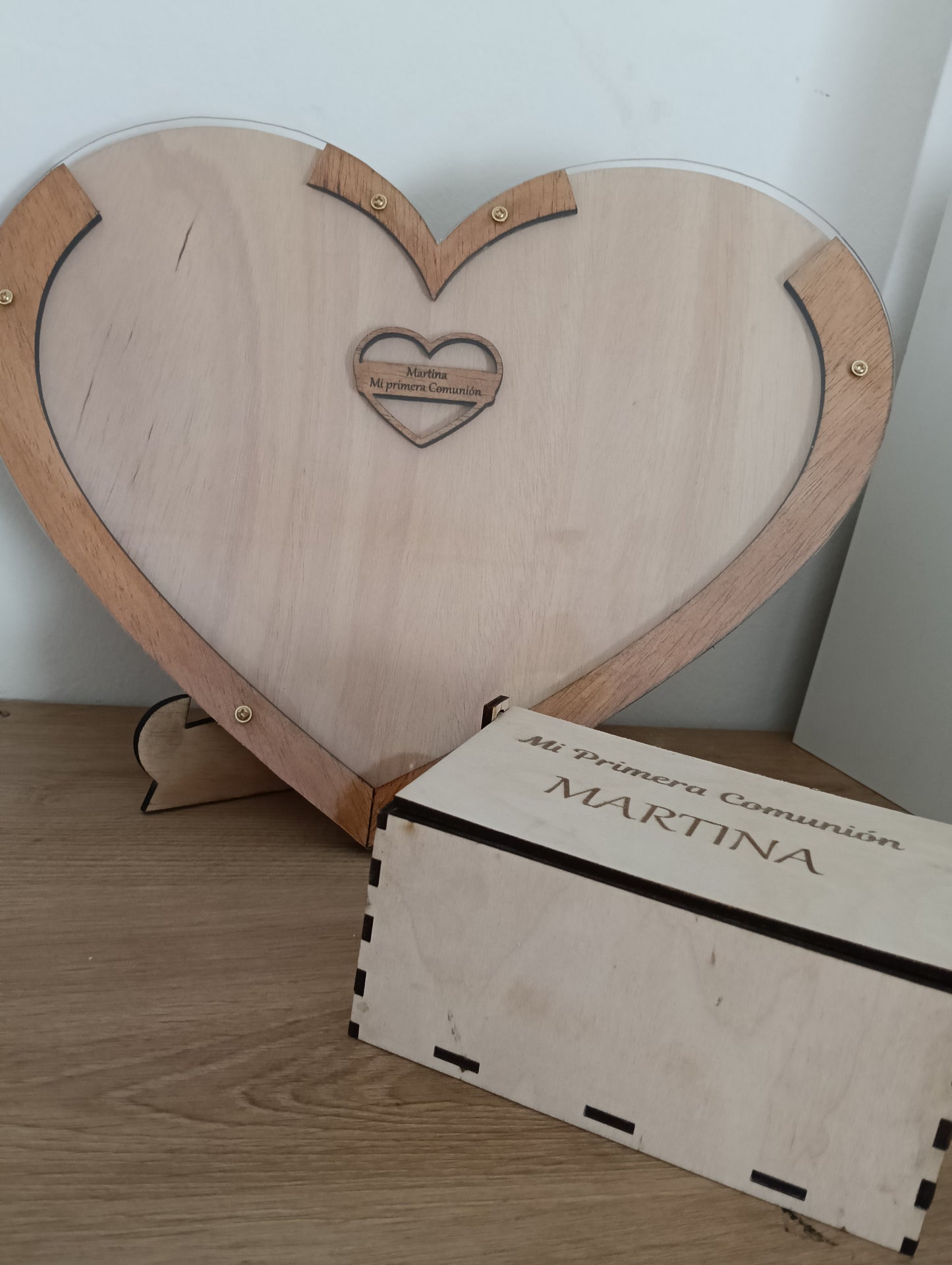 Corazón para firmas de invitados personalizado en madera