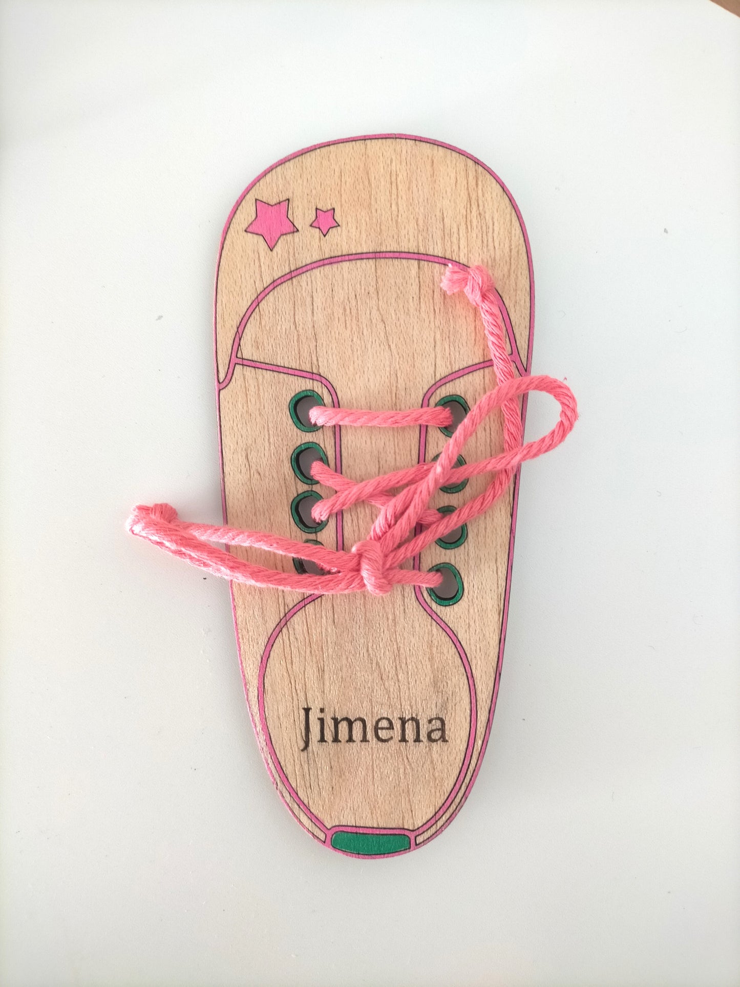 Zapato de aprendizaje personalizado de madera – Juego educativo para aprender a atarse los cordones
