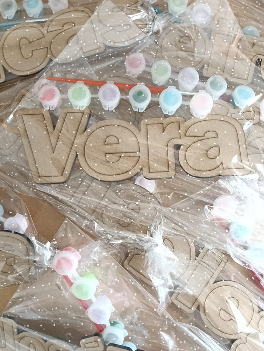 Nombre en madera para pintar