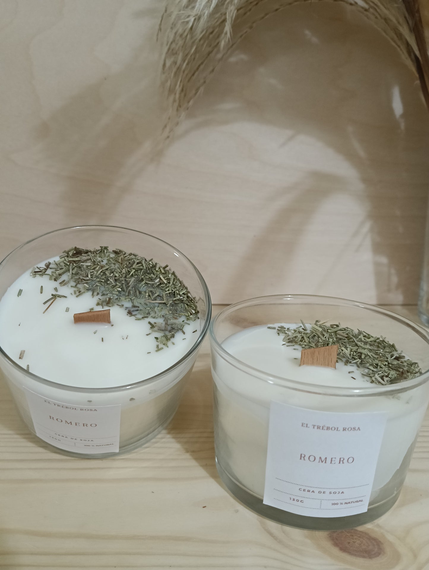 Vela aromática artesanal de cera de soja con mecha de madera- Romero